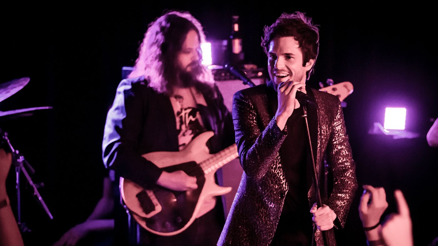 Avicii And The Killers Front Man Brandon Flowers Rework The Days Raverrafting