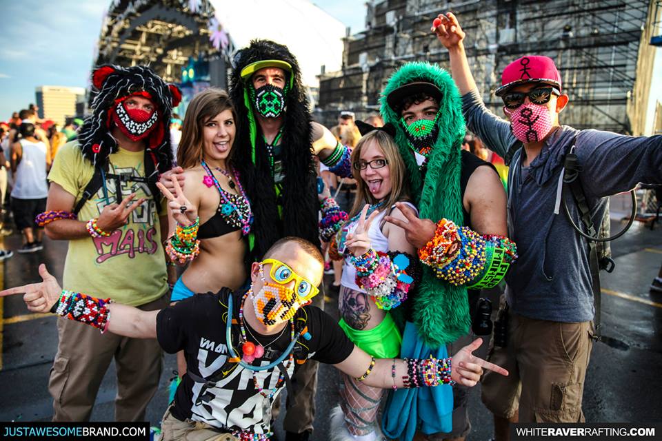 10 Fantastic Outfits From EDC New York [Photos] RaverRafting