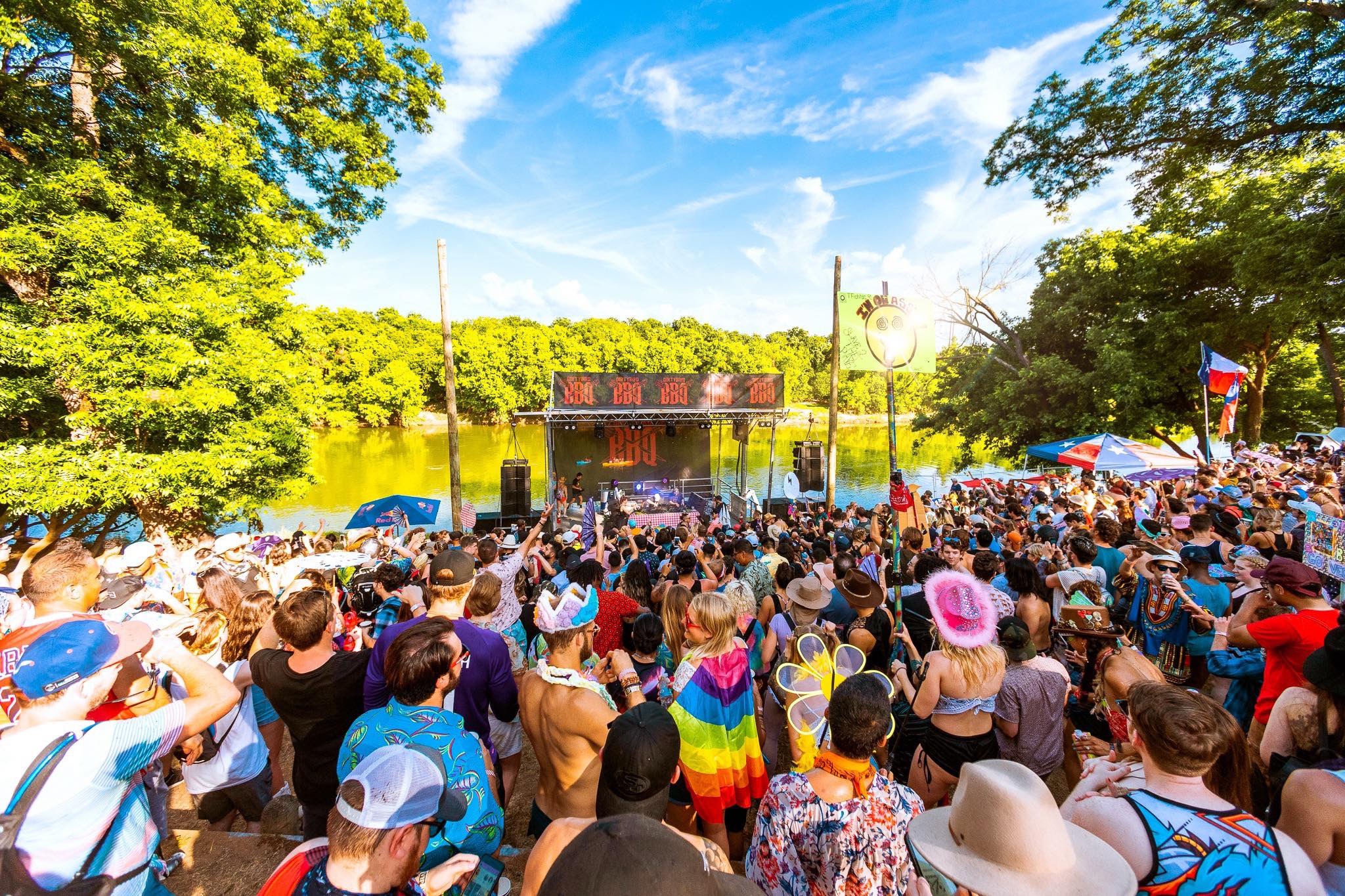 Dirtybird BBQ Austin: A Day of Beats, BBQ, and Badges [Event Review] |  RaverRafting