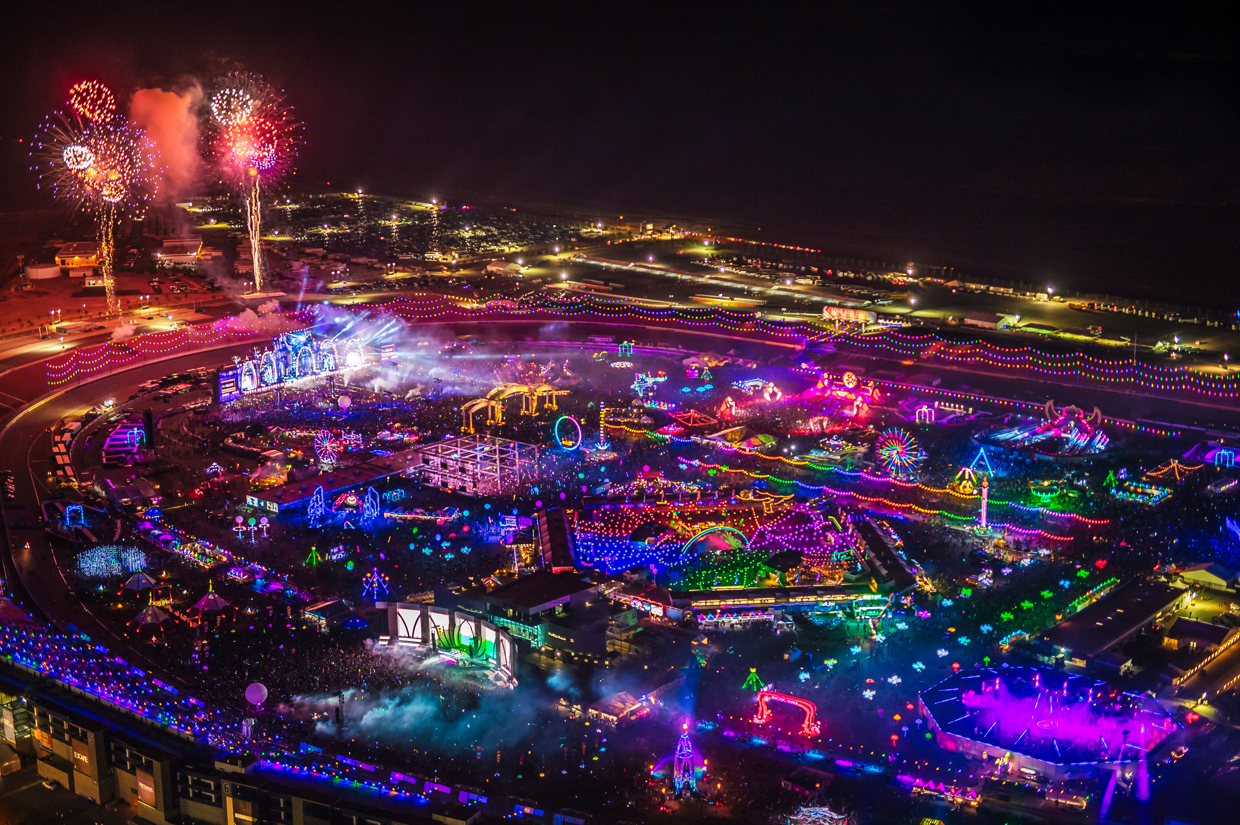 EDC Las Vegas 2018 Ignites with Music, Magic and Love For Its 22nd ...