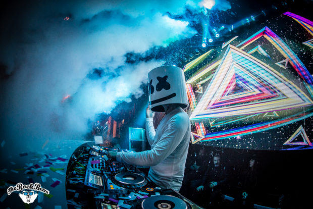 marshmello-at-surrender-on-january-30-2016-7
